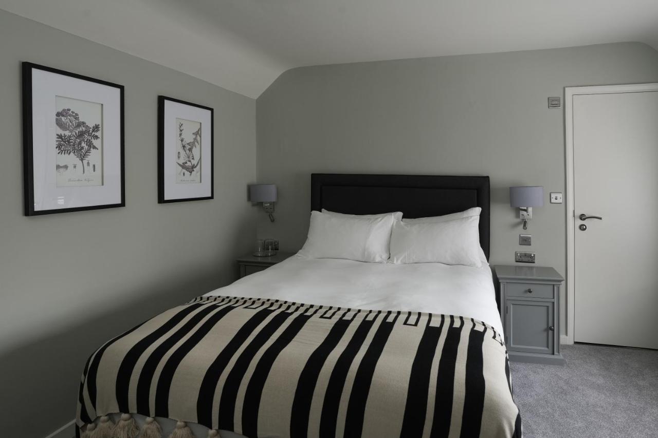 The Windmill Hotel Maidstone Buitenkant foto
