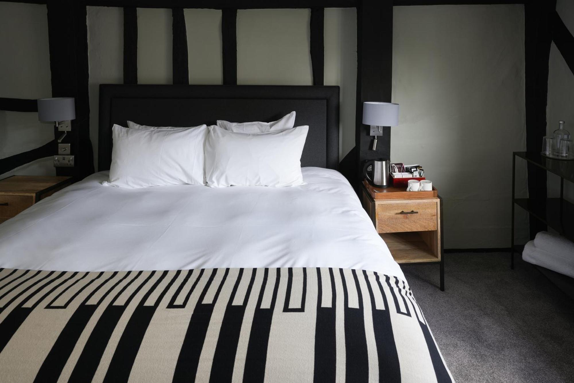 The Windmill Hotel Maidstone Buitenkant foto