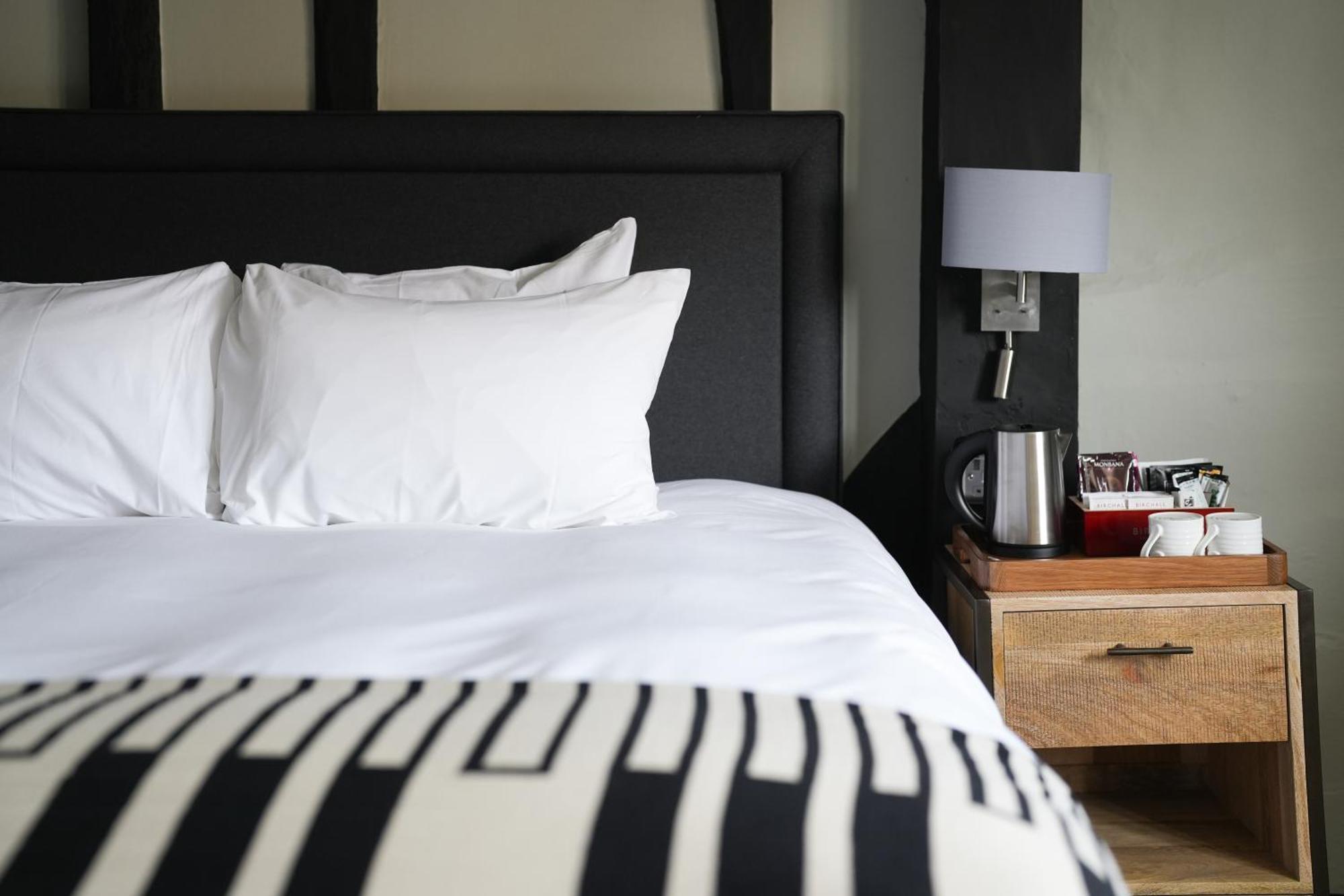 The Windmill Hotel Maidstone Buitenkant foto