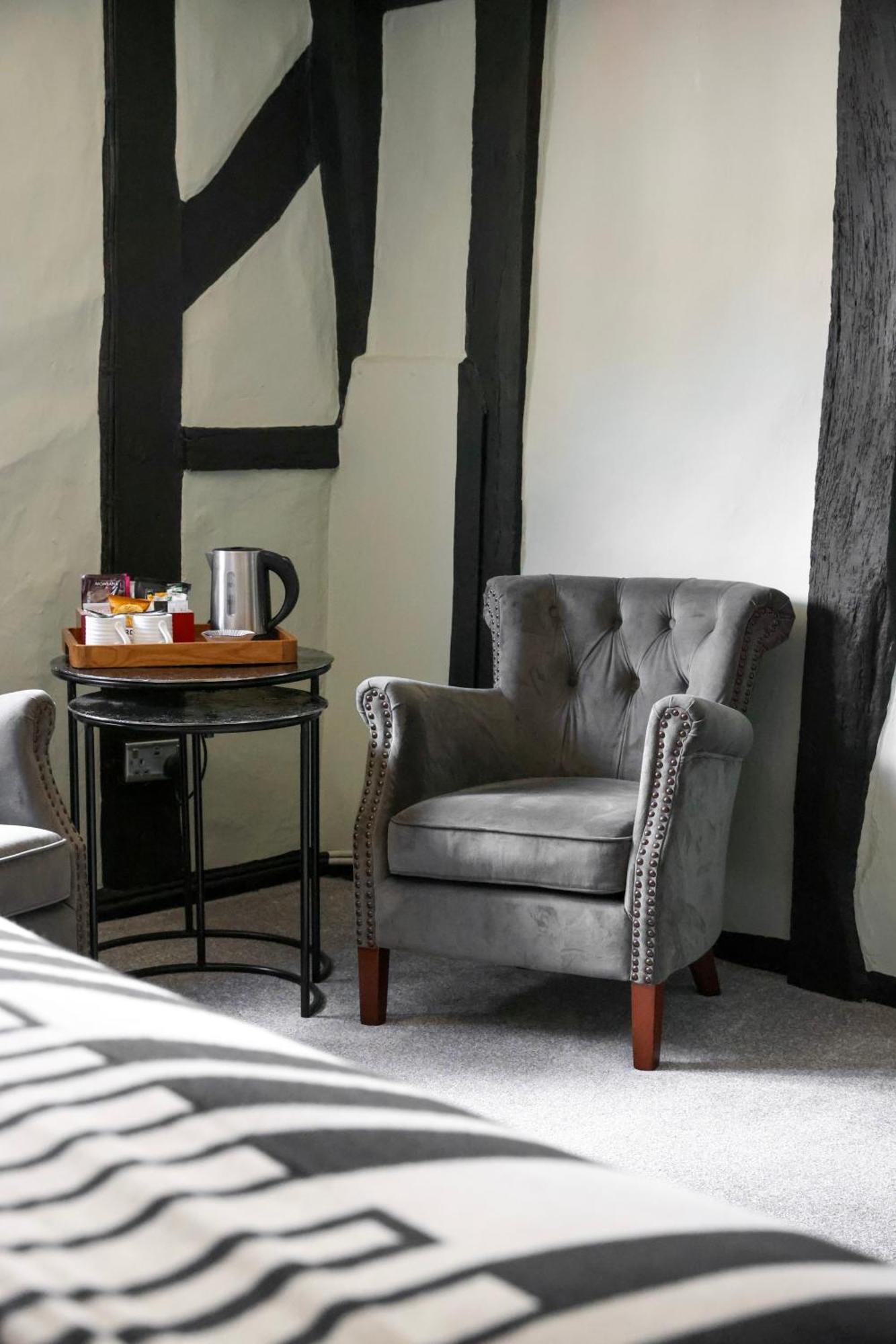 The Windmill Hotel Maidstone Buitenkant foto