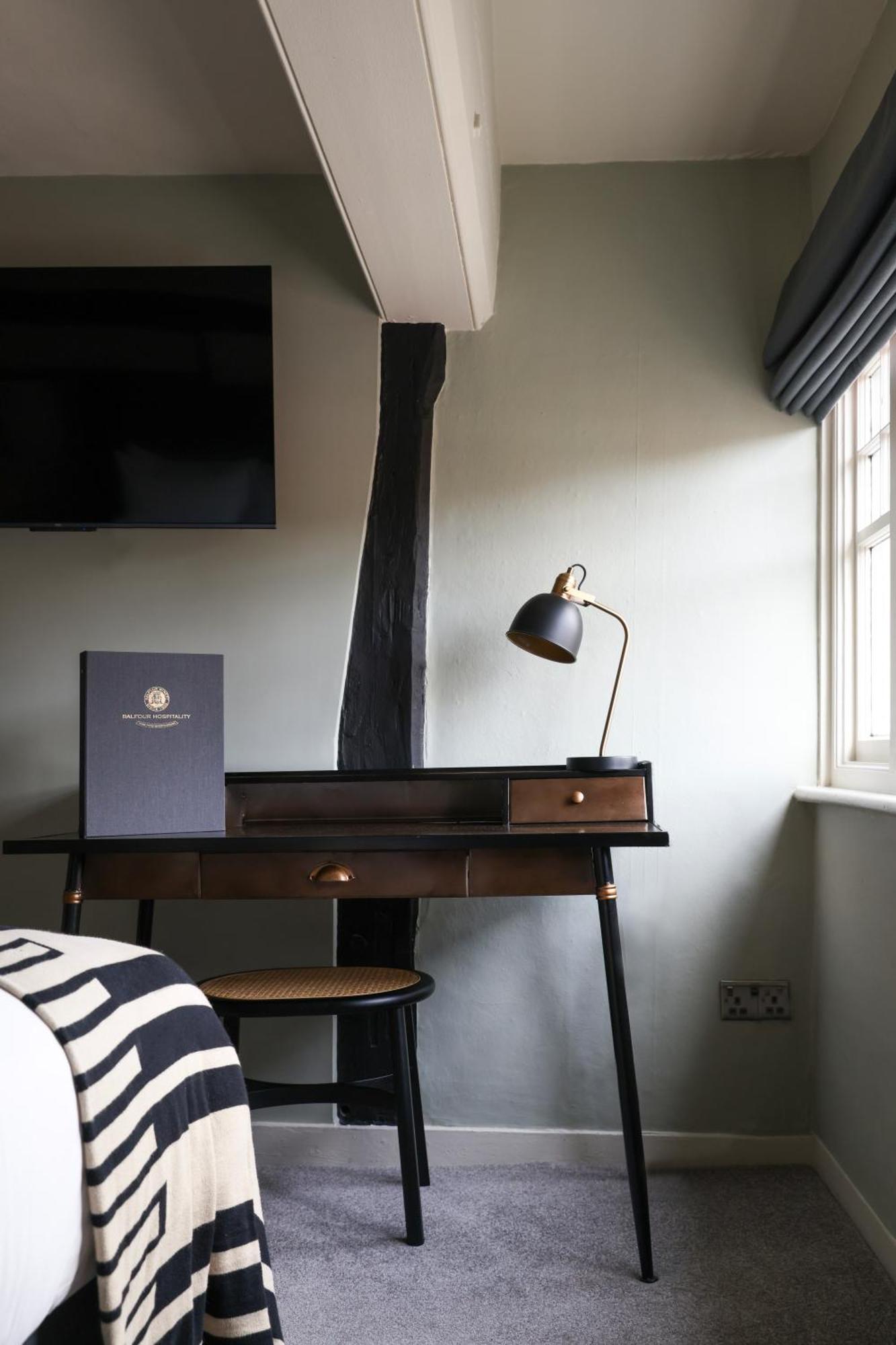 The Windmill Hotel Maidstone Buitenkant foto
